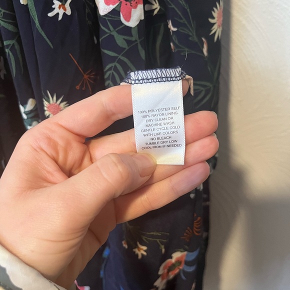 Meghan LA Enchanted Garden Maxi in Wildflower Navy Plunging V-Neckline Bra Cups - Picture 3 of 6